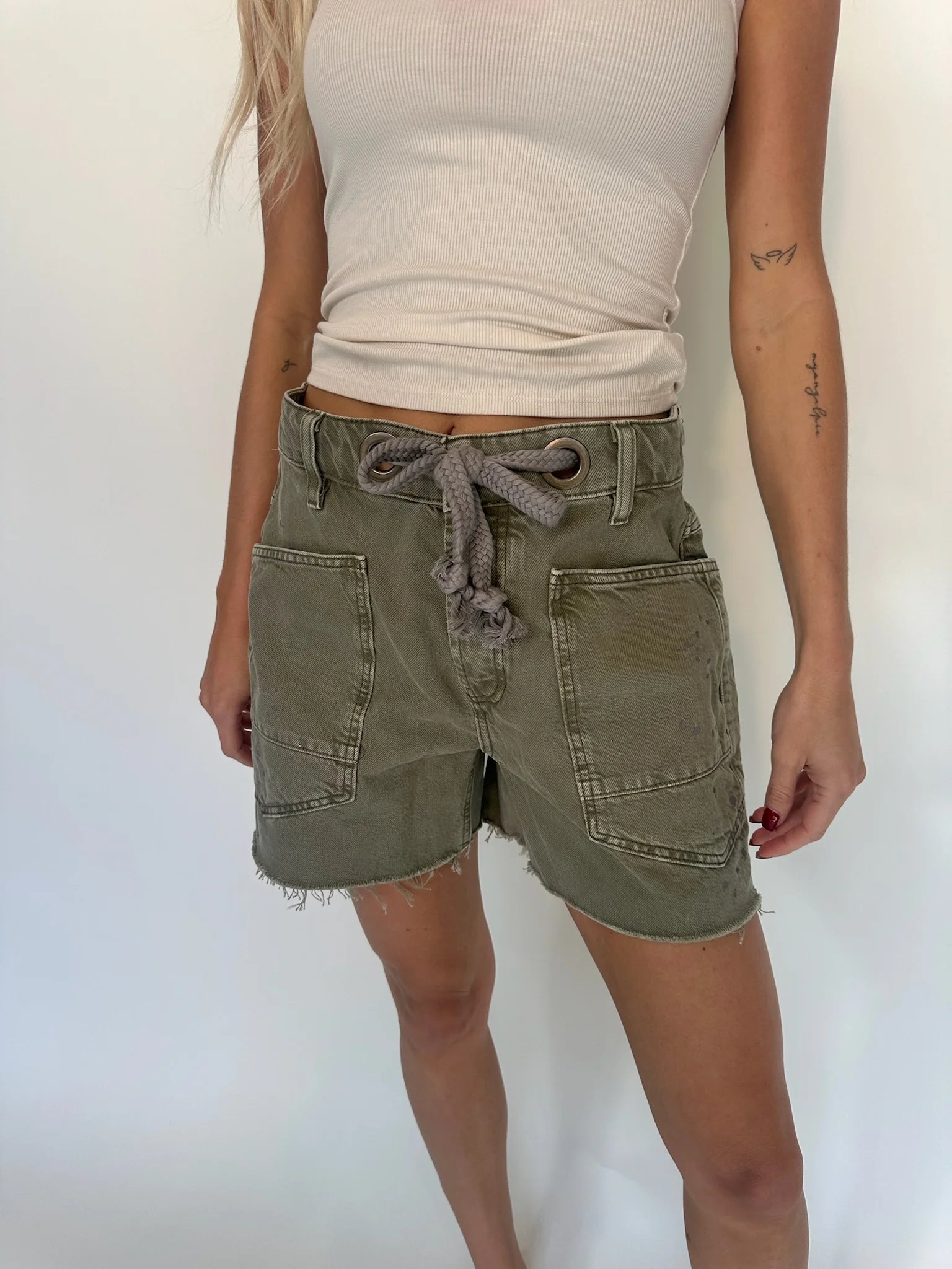 Free People | Moxie Short | Fern | Model | Front | Vagabond | Apparel | Boutique