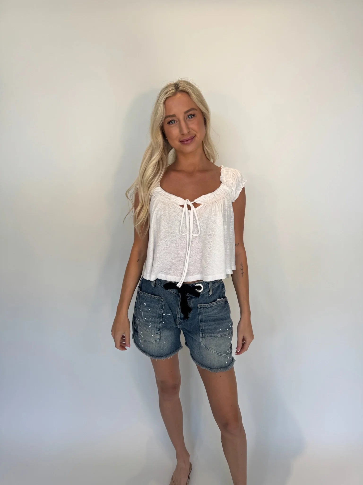 Free People | Moxie Shorts | Truest Blue | Model | Vagabond | Apparel | Boutique 