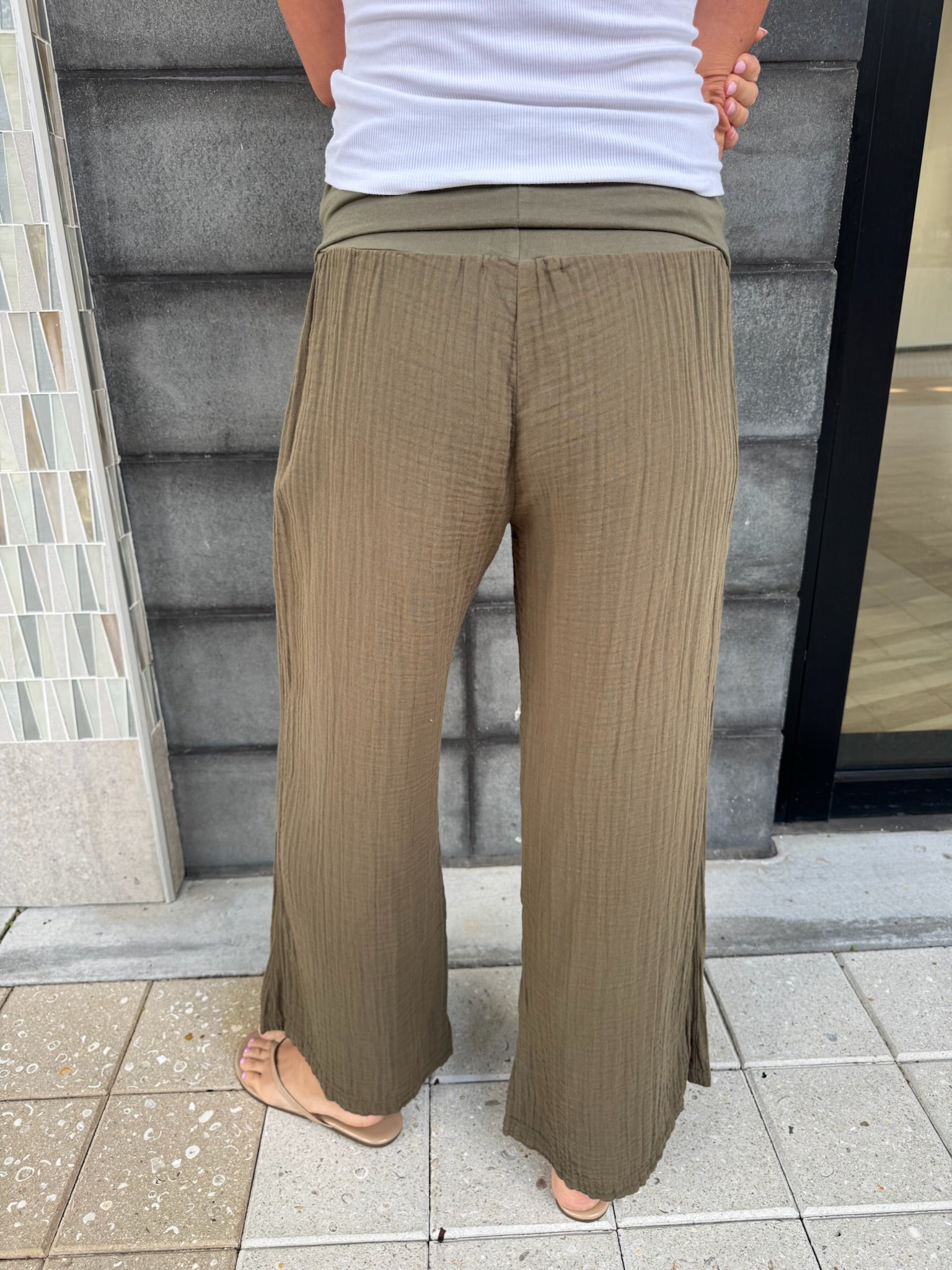 Fresh Laundry | Foldover Gauze Pant | Olive | Back | Vagabond | Apparel | Boutique