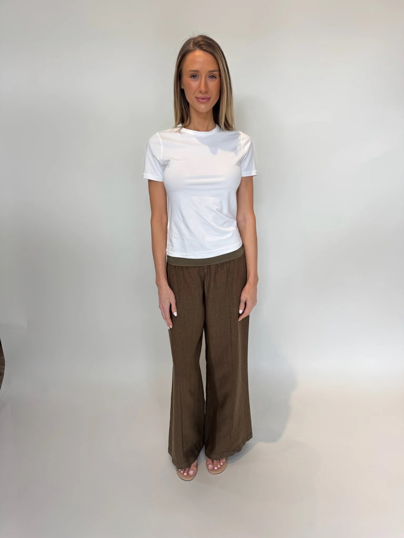 Fresh Laundry | Foldover Linen Pants | Olive | Front | Model | Vagabond | Apparel | Boutique