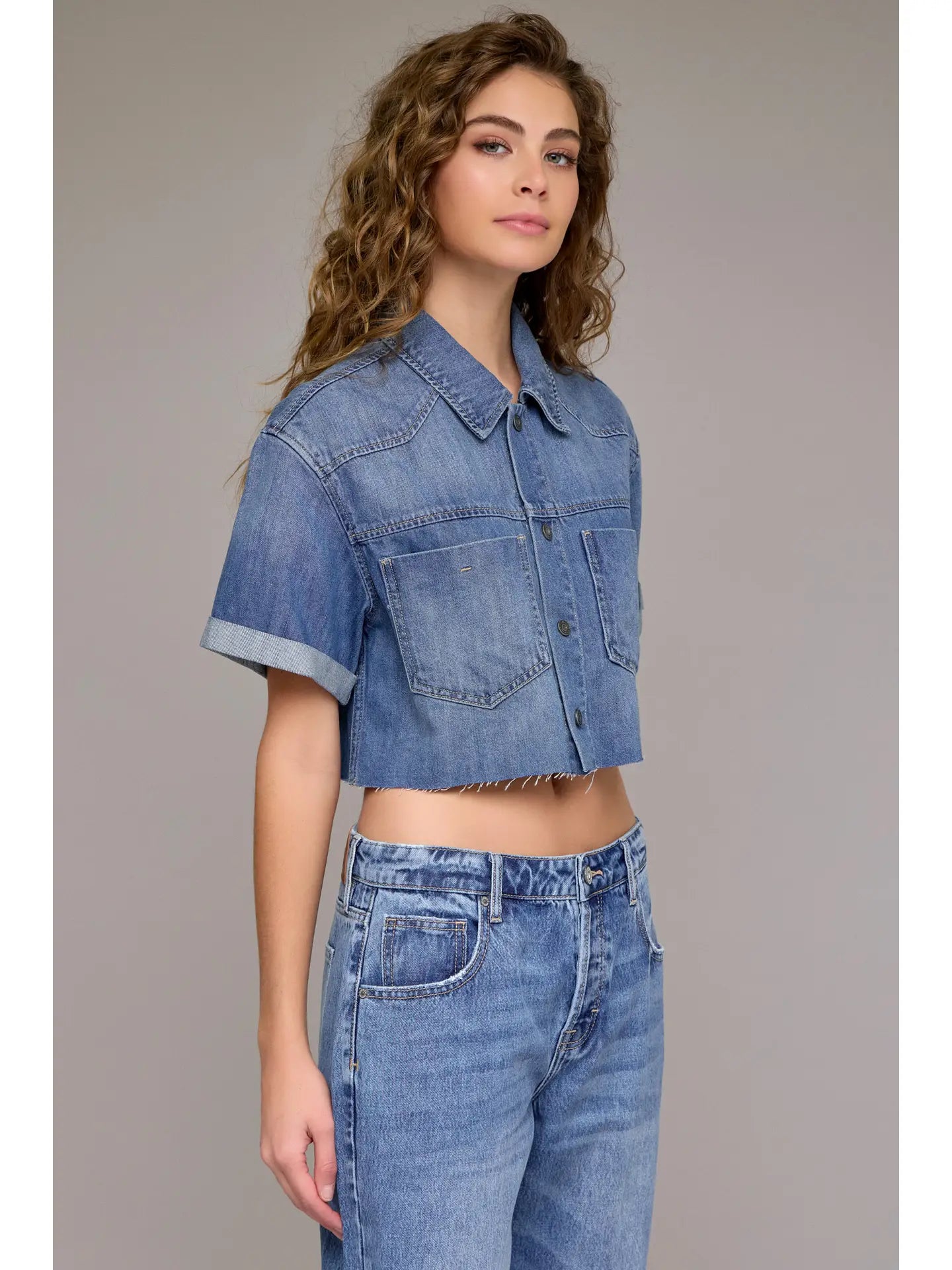 Hidden Jeans | Boxy Soft Cropped Shirt | Medium | Side | Vagabond | Apparel | Boutique