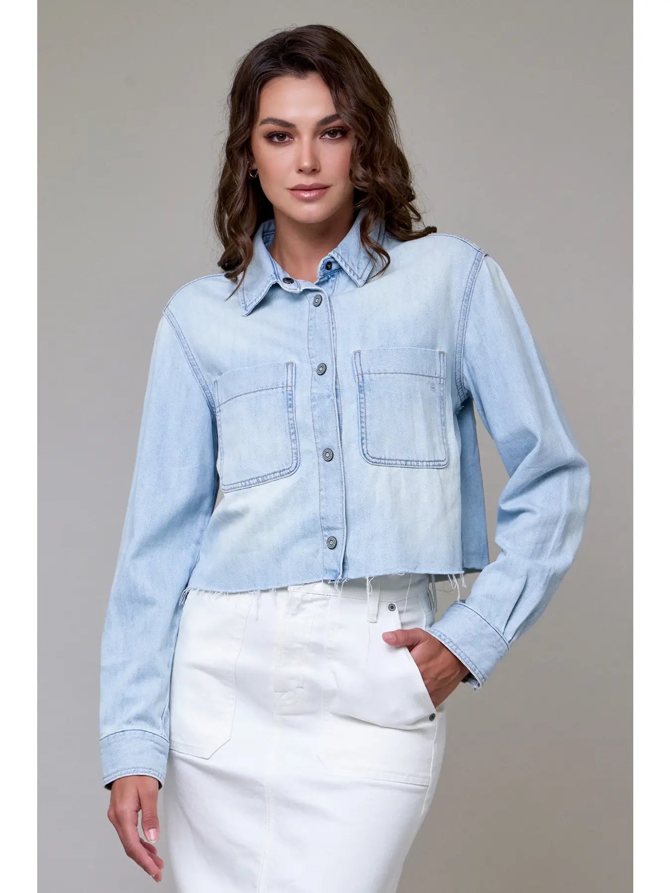 Hidden Jeans | Cropped Denim Shirt | Light Wash | Vagabond | Apparel | Boutique