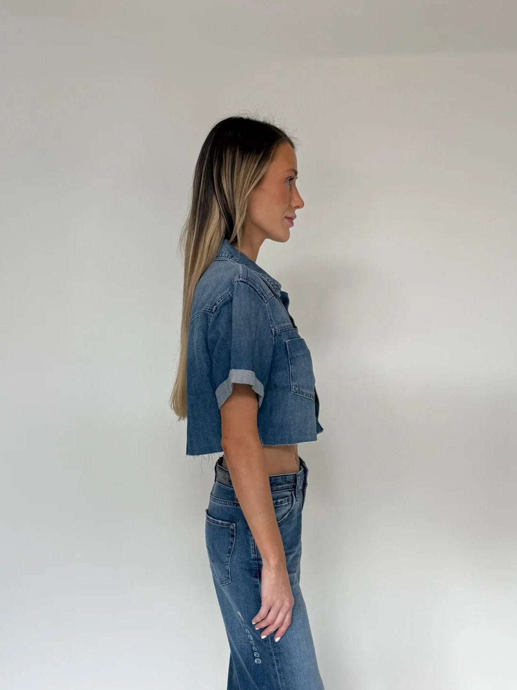Hidden Jeans | Boxy Soft Cropped Shirt | Side | Vagabond | Apparel | Boutique