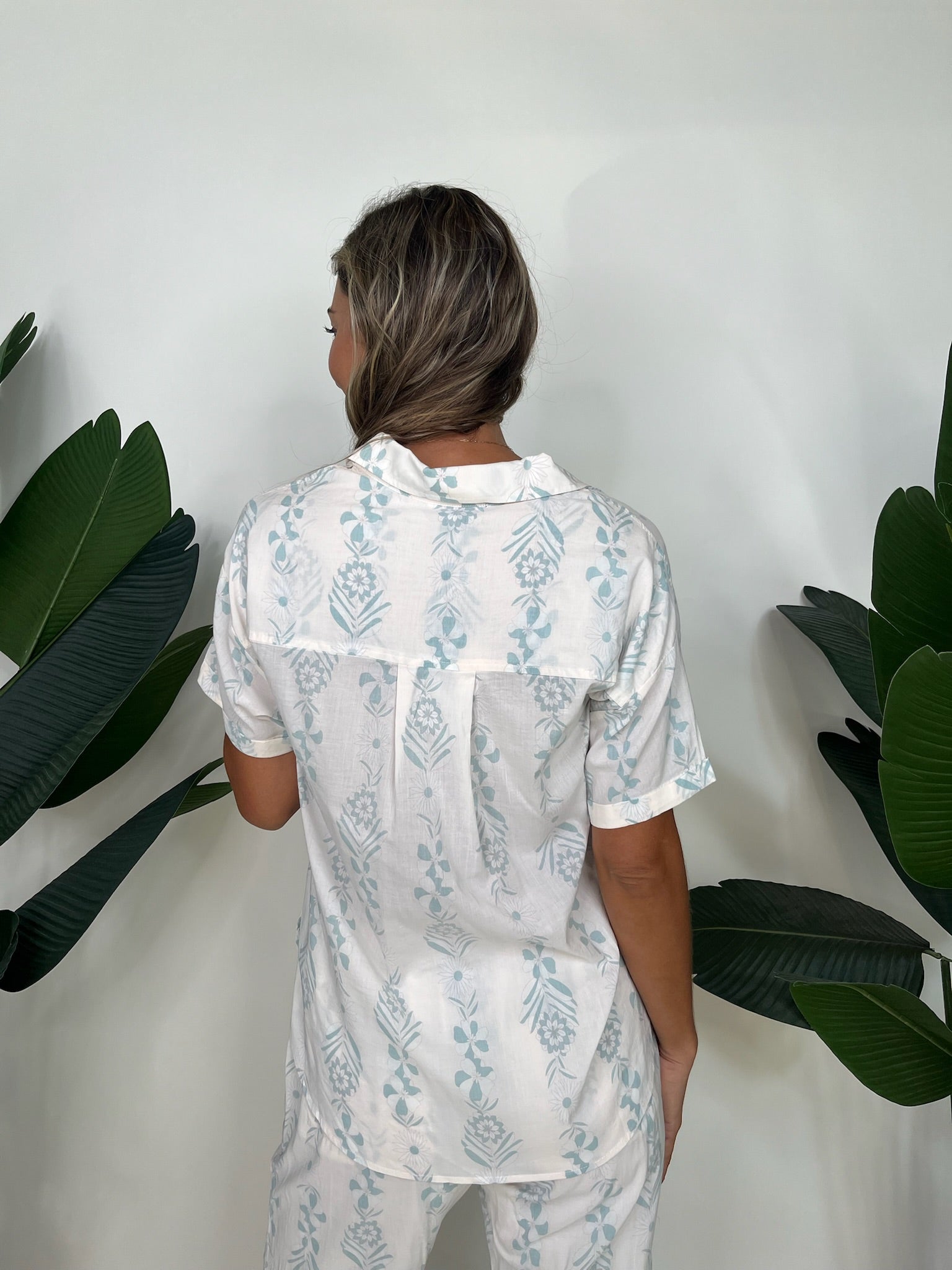 Splendid Wesley Short Sleeve Button Down | Vagabond Apparel Boutique