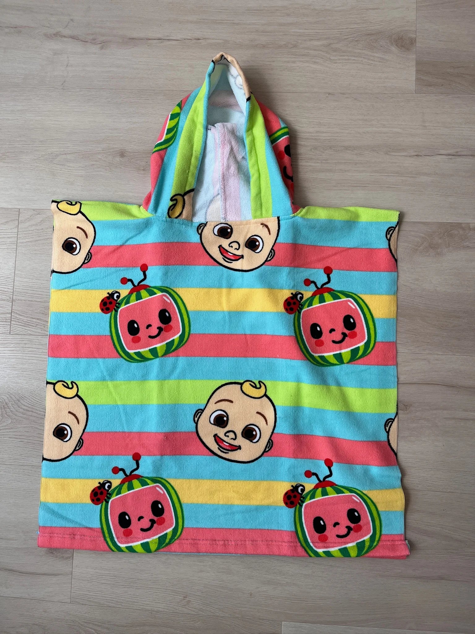 Island Gear Hooded Towel