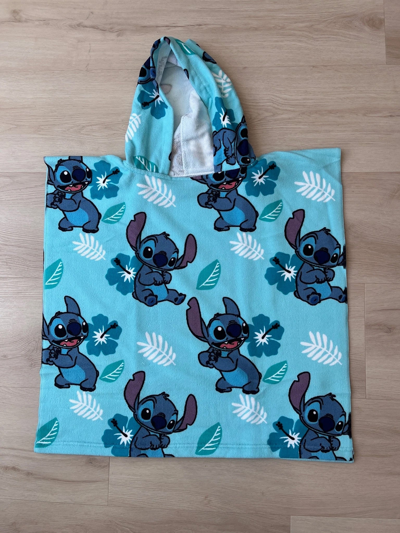 Island Gear Hooded Towel