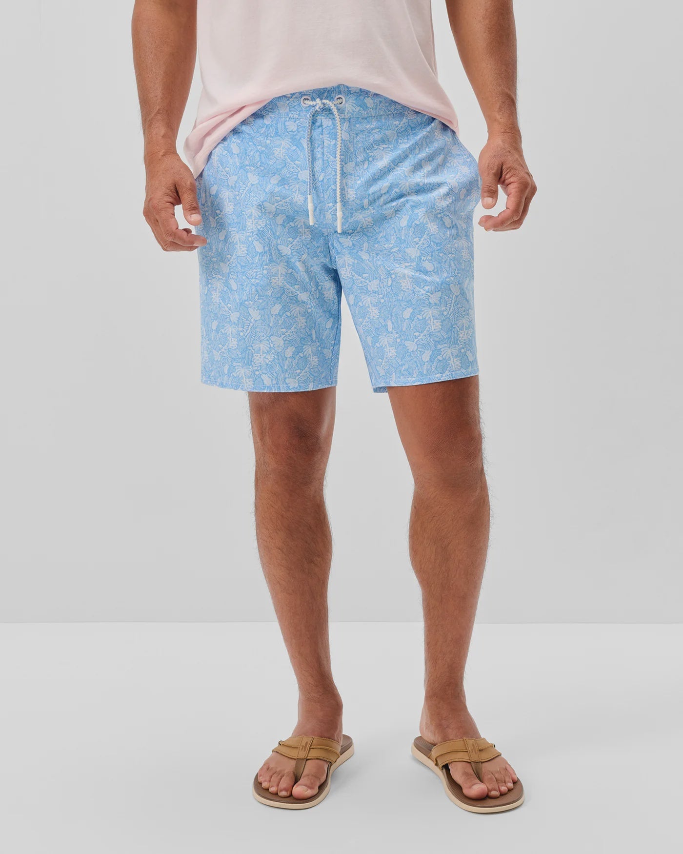 Johnnie O. | Swingin Half Elastic 7" Surf Shorts | Vagabond | Apparel | Boutique