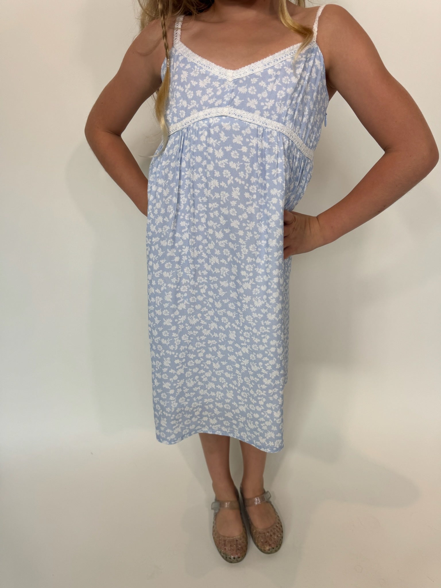 Katie J | Bloom Dress | Close | Vagabond | Apparel | Boutique