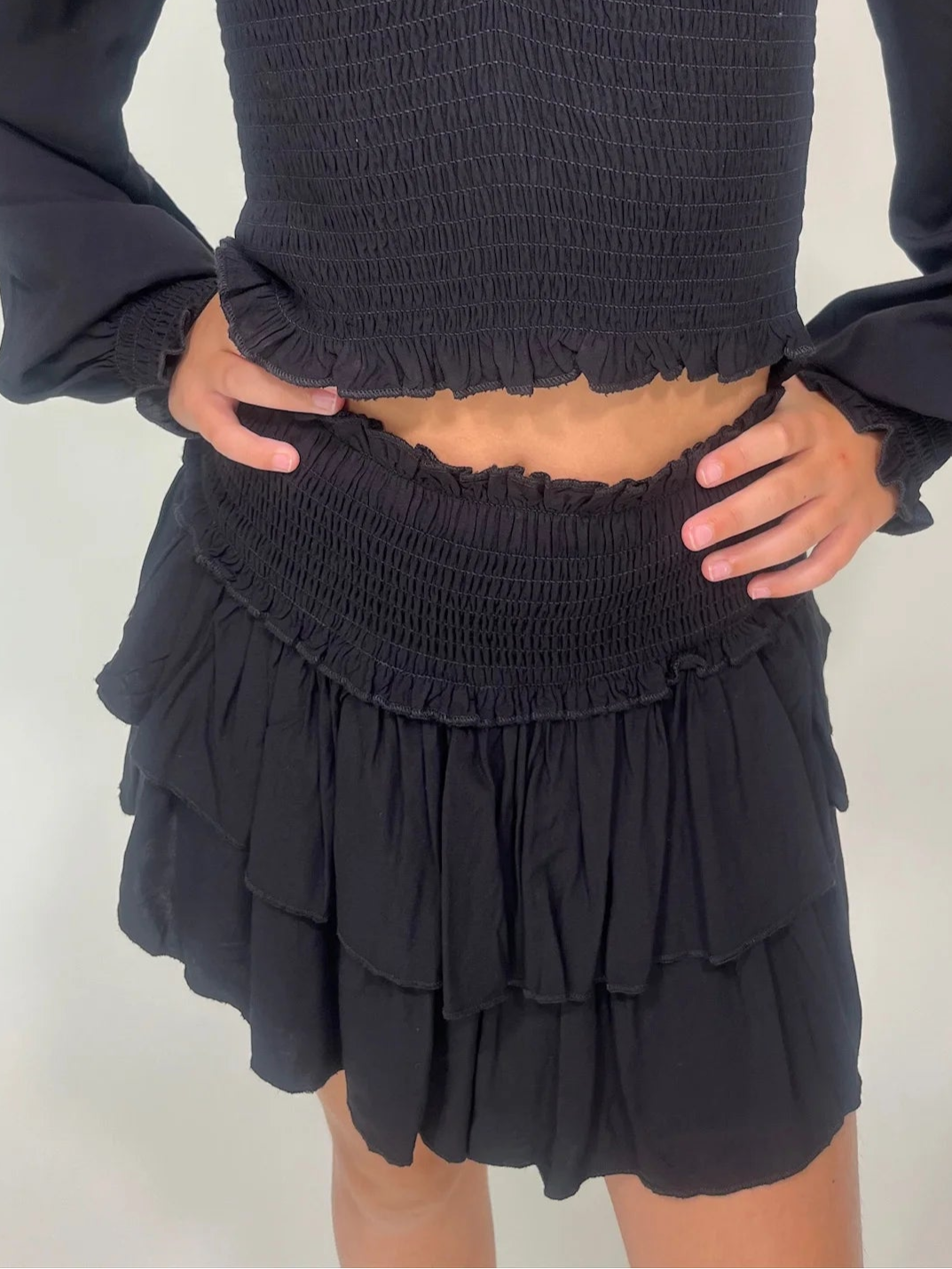Katie J | Bianca Skirt | Black | Close | Vagabond | Apparel | Boutique