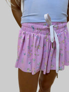 Katie J | Farrah Printed Shorts | Butterfly Carnations | Close | Vagabond | Apparel | Boutique