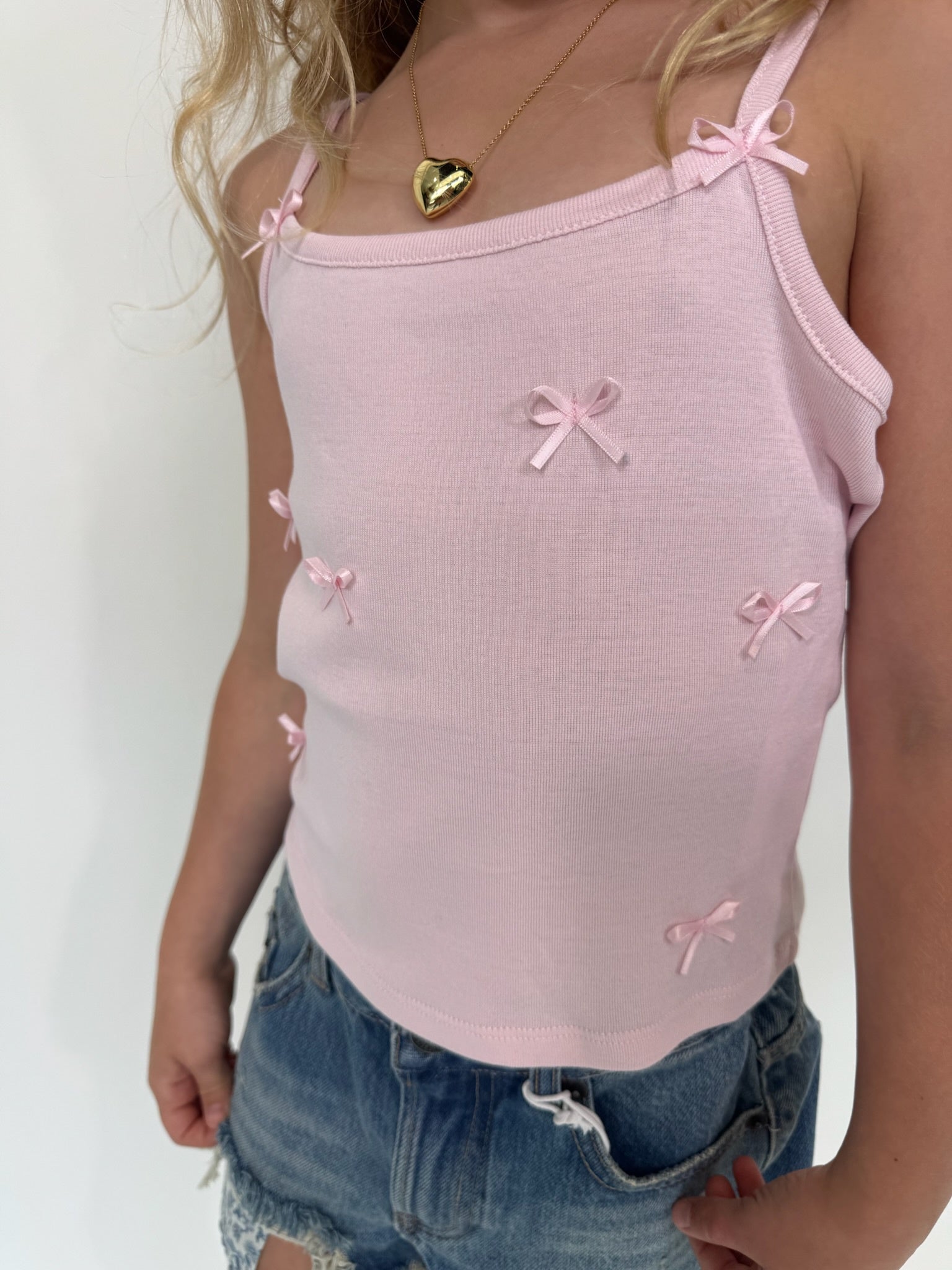 Katie J | Kenzie Bow Cami | Close | Vagabond | Apparel | Boutique