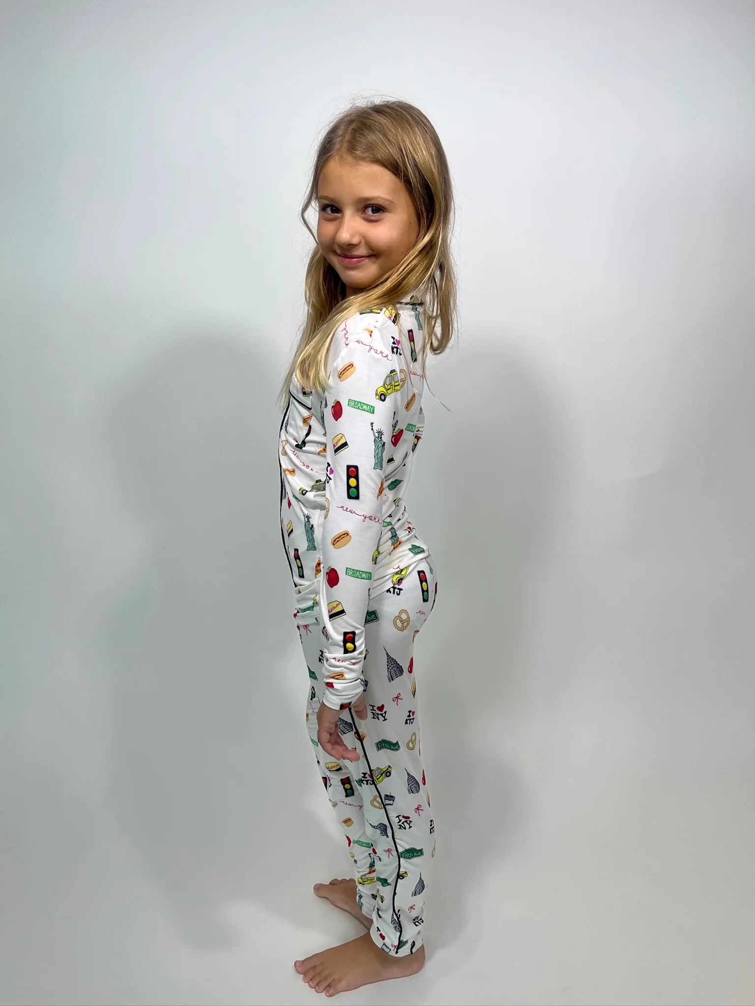 Katie J | Maia Lounge Set | New York | Side | Vagabond | Apparel | Boutique