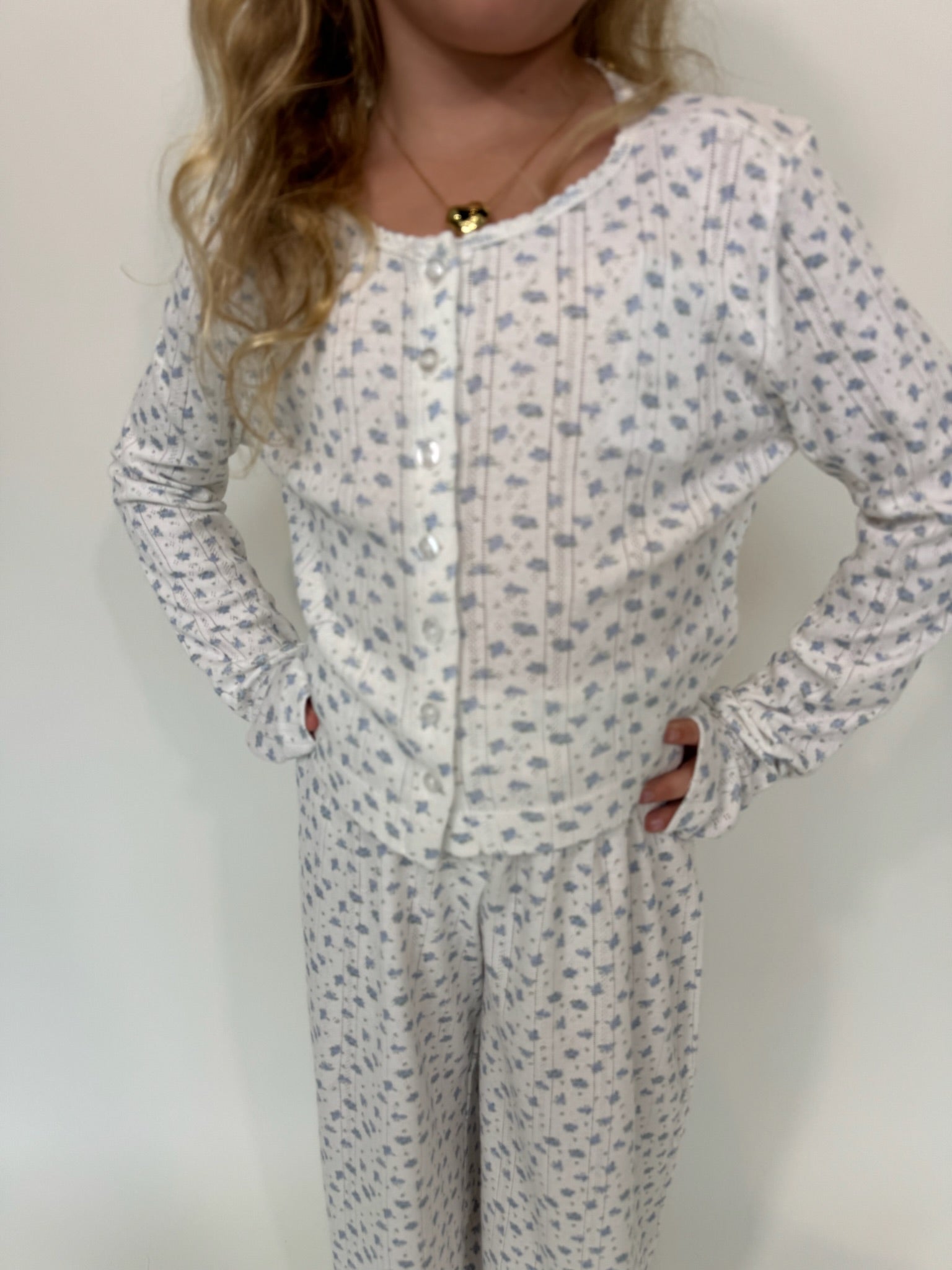 Katie J | Marina Lounge Cardigan | Close | Vagabond | Apparel | Boutique