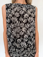 Khush | Donna Top | Canopy Black | Close | Vagabond | Apparel | Boutique