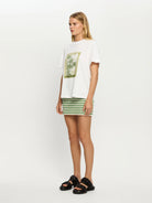 Kivari | Byron Tee | Side | Vagabond | Apparel | Boutique