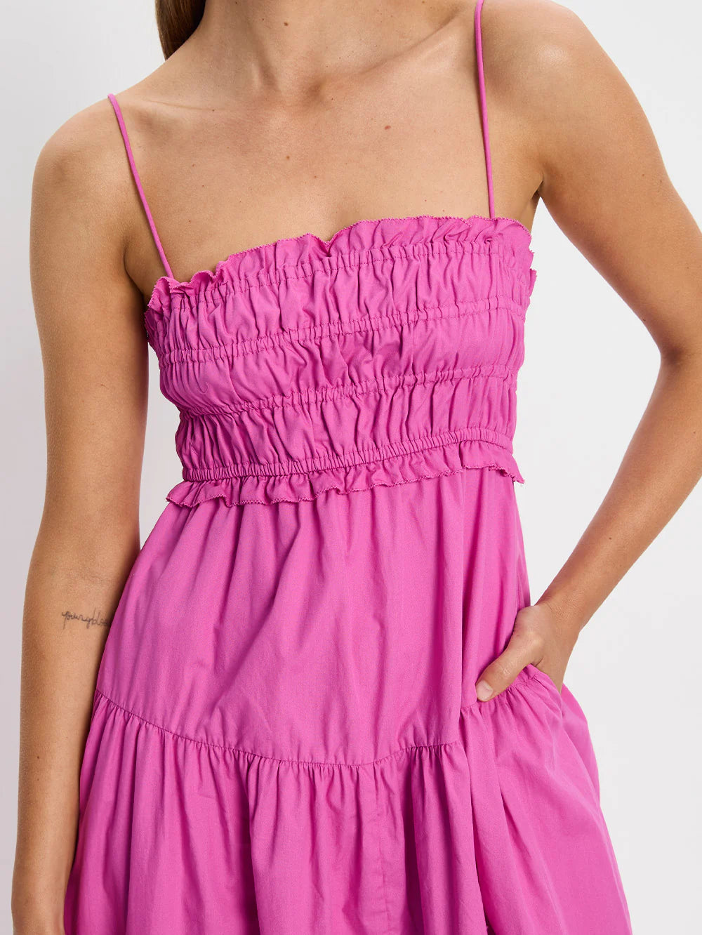Kivari | Oasis | Maxi | Dress | Close | Vagabond | Apparel | Boutique