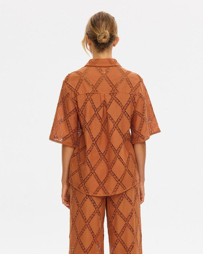 Kivari | Izzy Shirt | Vagabond | Apparel | Boutique