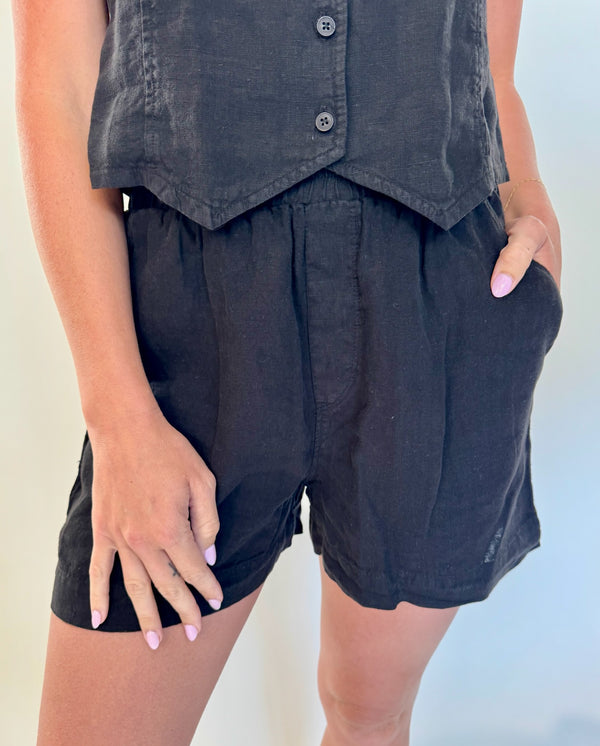 LA Made Elodie Pleated Linen Short – Vagabond Apparel Boutique