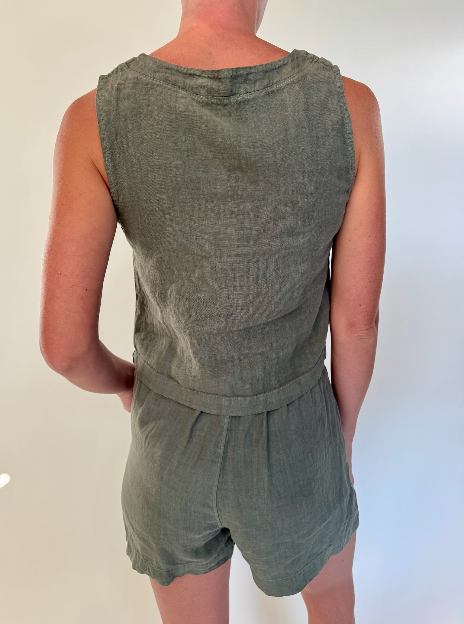 LA Made | Maeve V Neck Linen Muscle Tank | Willow | Back | Vagabond | Apparel | Boutique