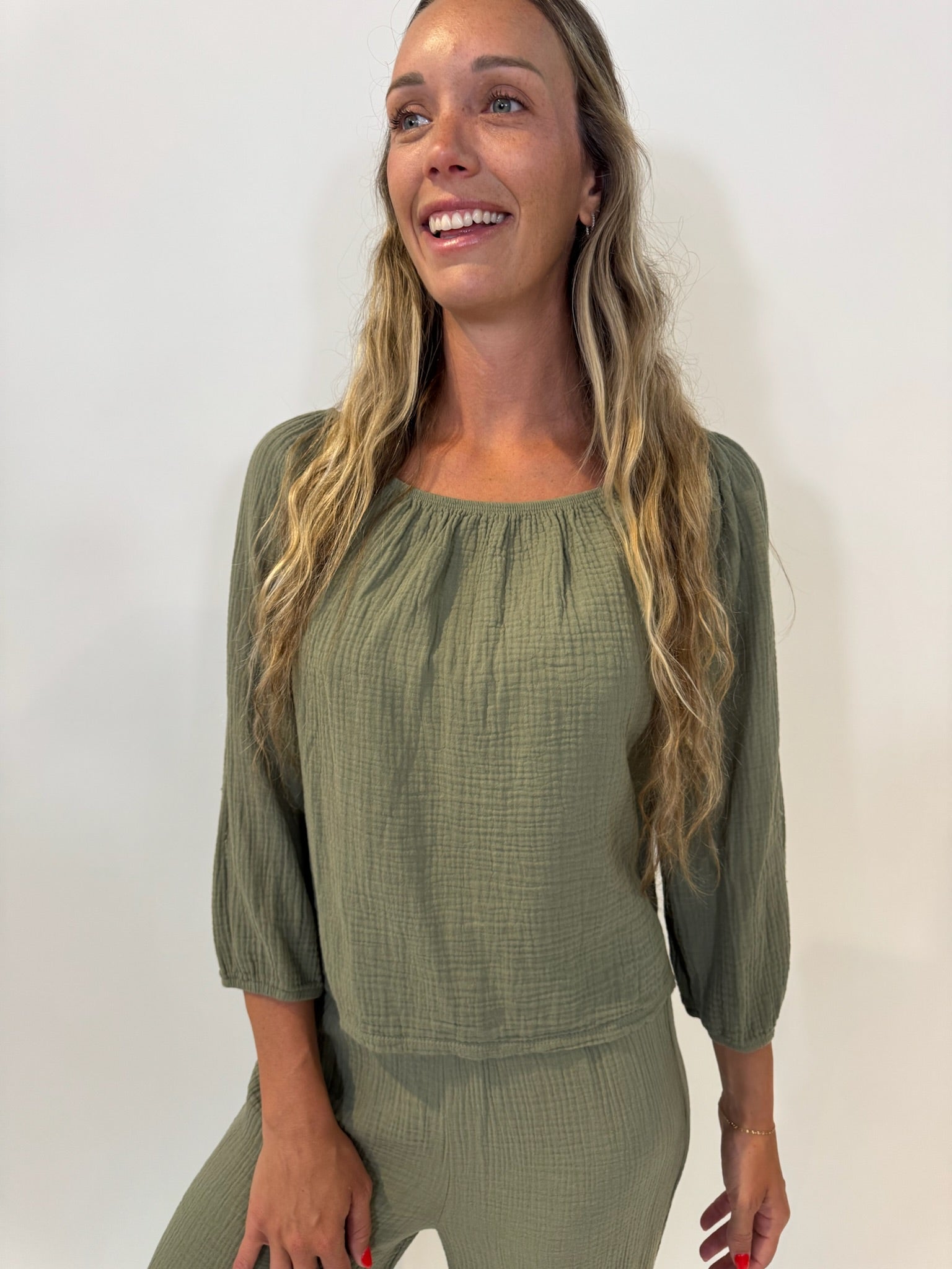 LA Made |  Monet Off Shoulder Gauze Top | Vagabond | Apparel | Boutique