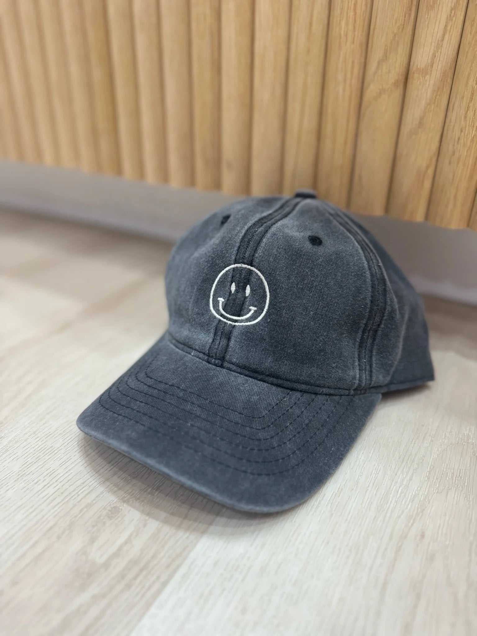 Love & Repeat Kid Smiley Hat