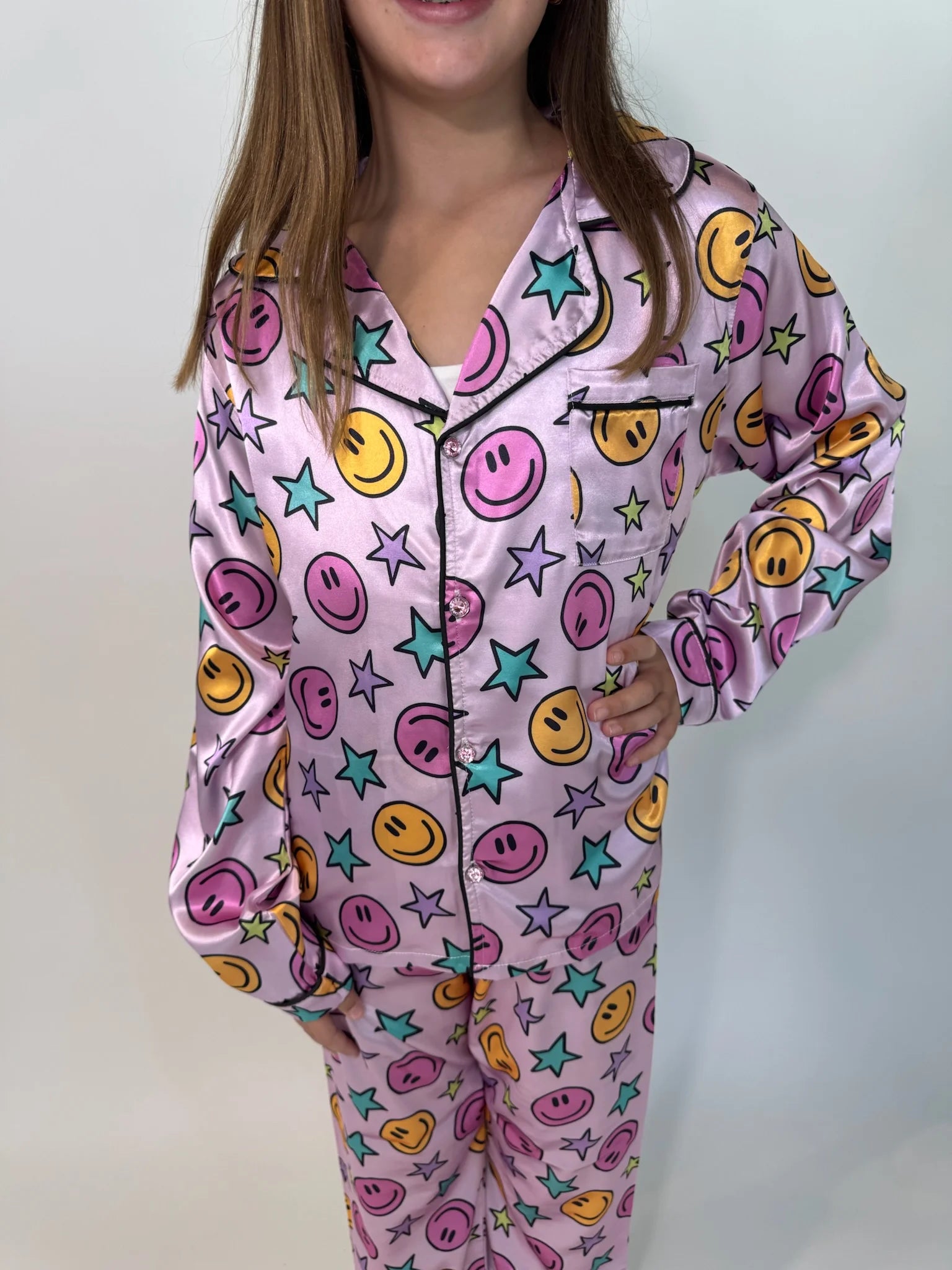 Mini Dreamer | Smiley & Stars Silky Set | Close | Front | Vagabond | Apparel | Boutique