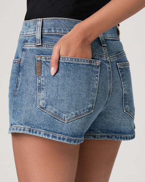 Paige | Hayley Short Bluffs | Close | Vagabond | Apparel | Boutique