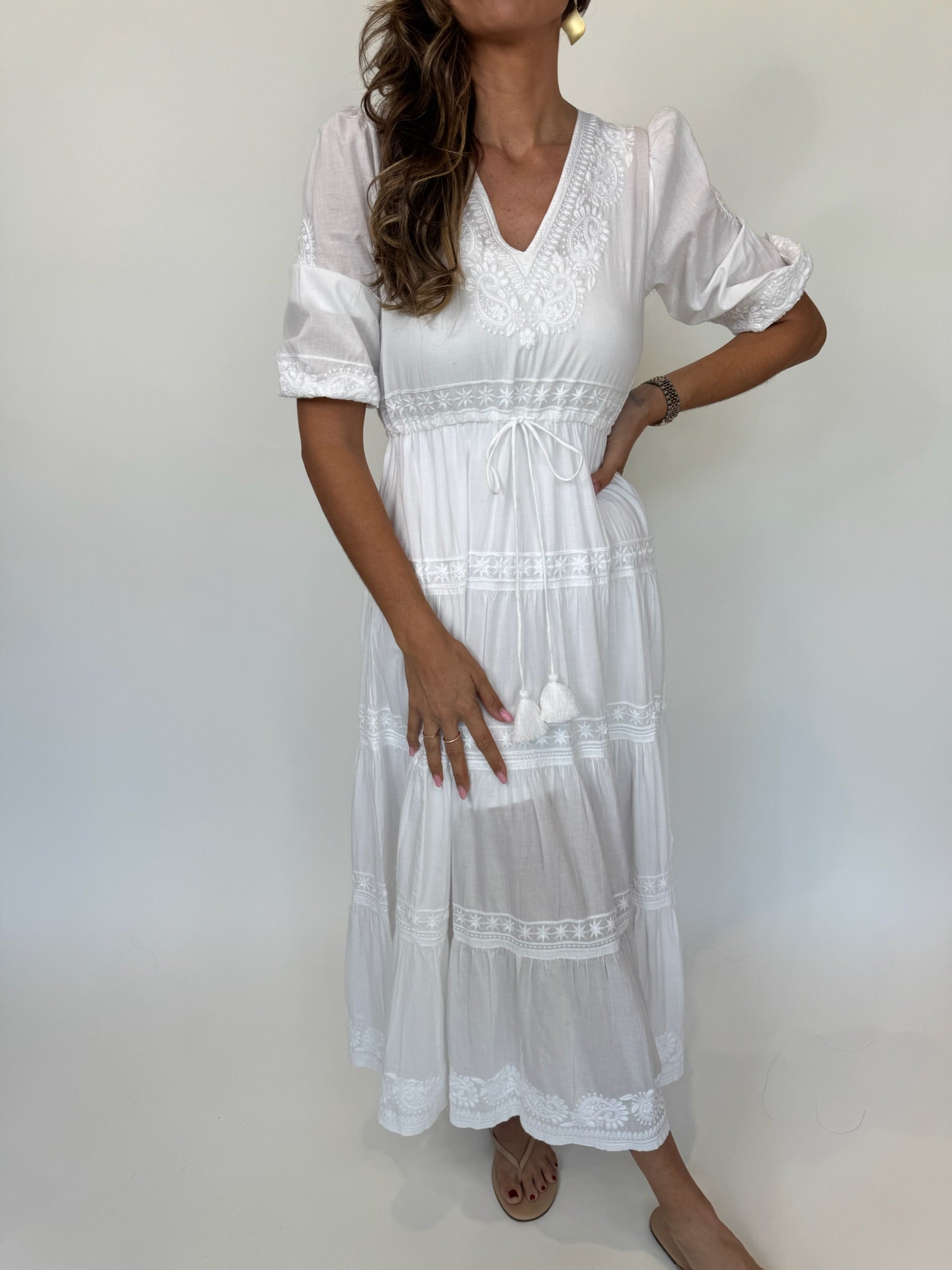 yori  ダブルフレアカットソー　2020SS ホワイト Pranella Azul Kaftan Maxi Dress White | Vagabond Apparel Boutique