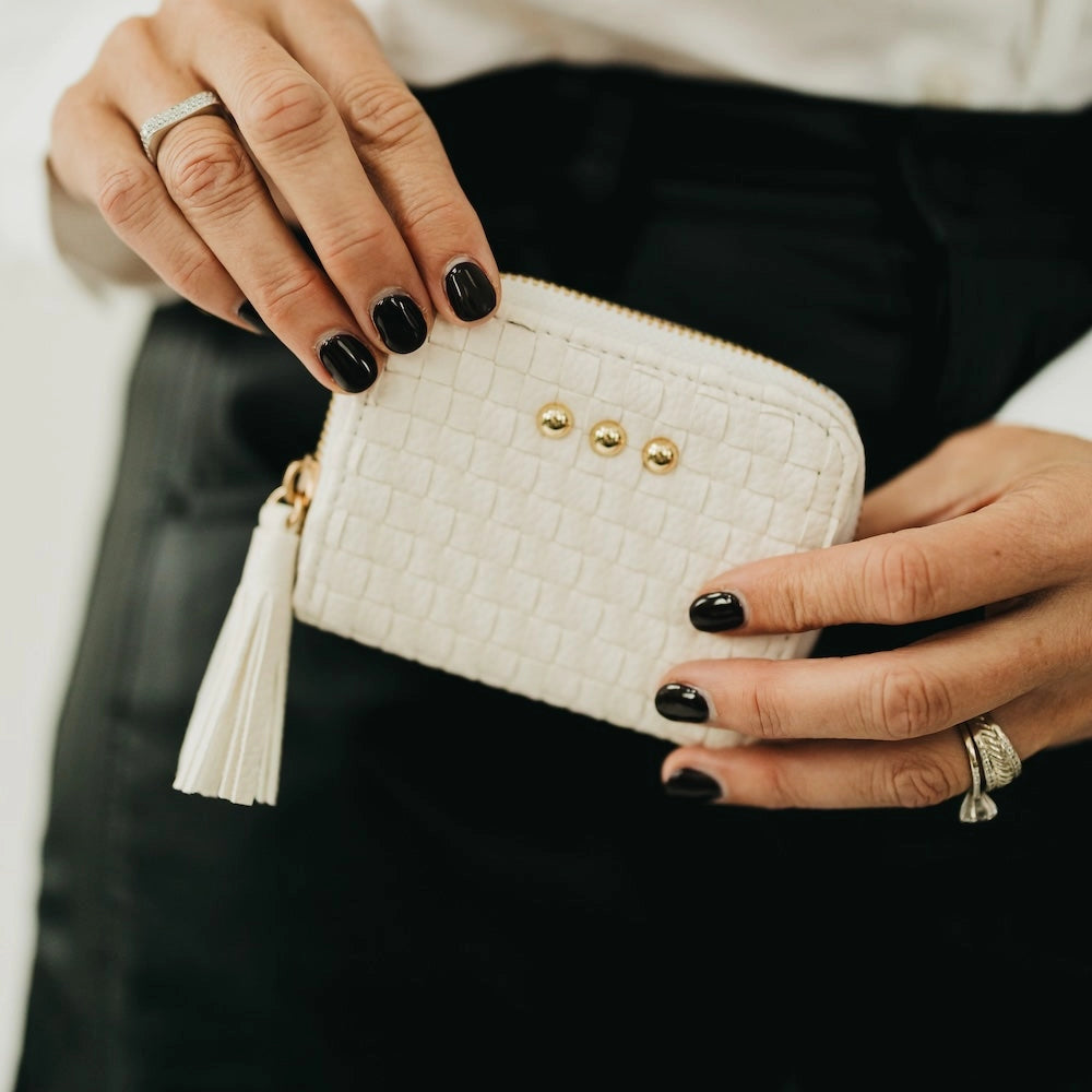 Pretty Simple | Wynona Woven Wallet | Cream | Vagabond | Apparel | Boutique