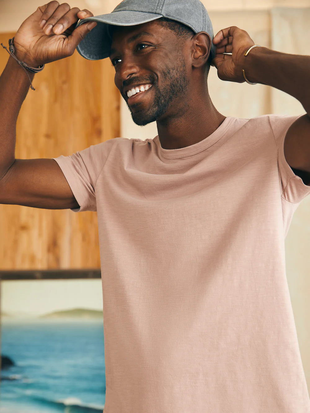 Faherty Mens Sunwashed Tee | Vagabond Apparel Boutique