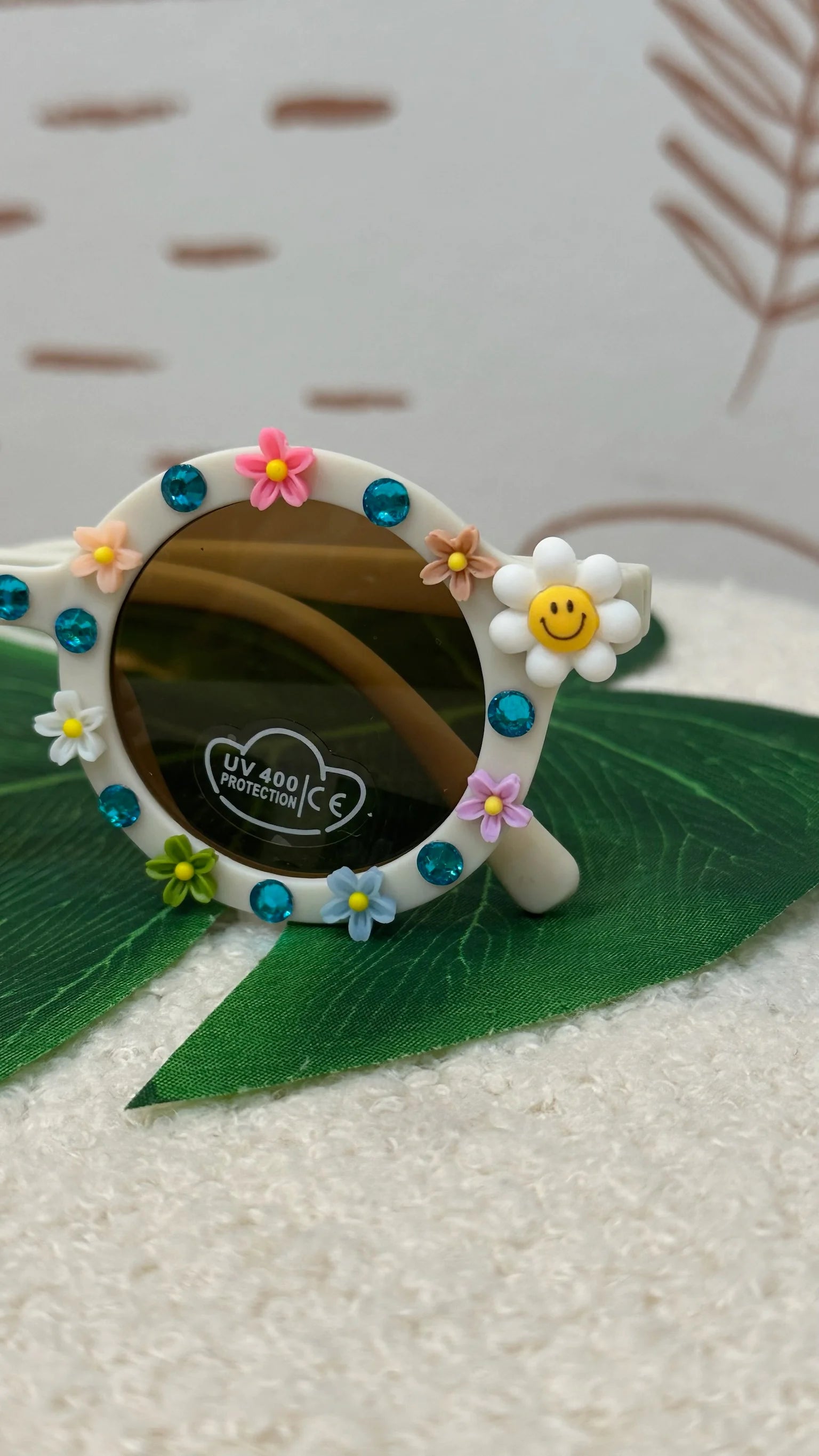 Sadie's Moon | Flower & Sun | Sunnies | Vagabond | Apparel | Boutique