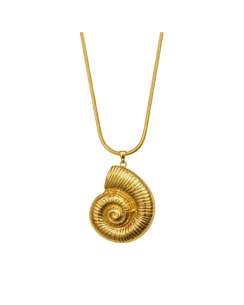 Sahira Nylah Shell Pendant Necklace