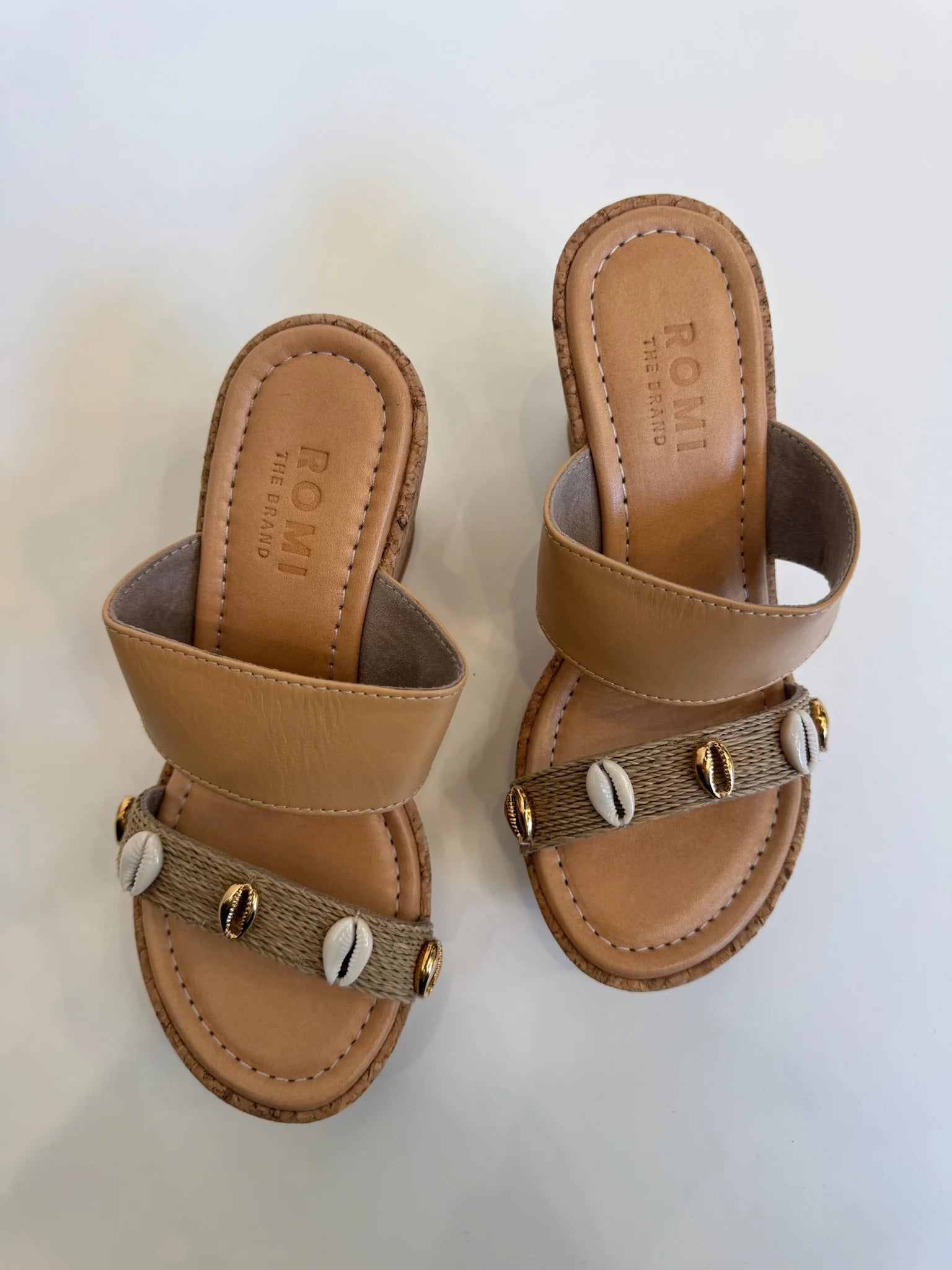 Skemo | Caracol Wedge Sandal | Top | Vagabond | Apparel | Boutique