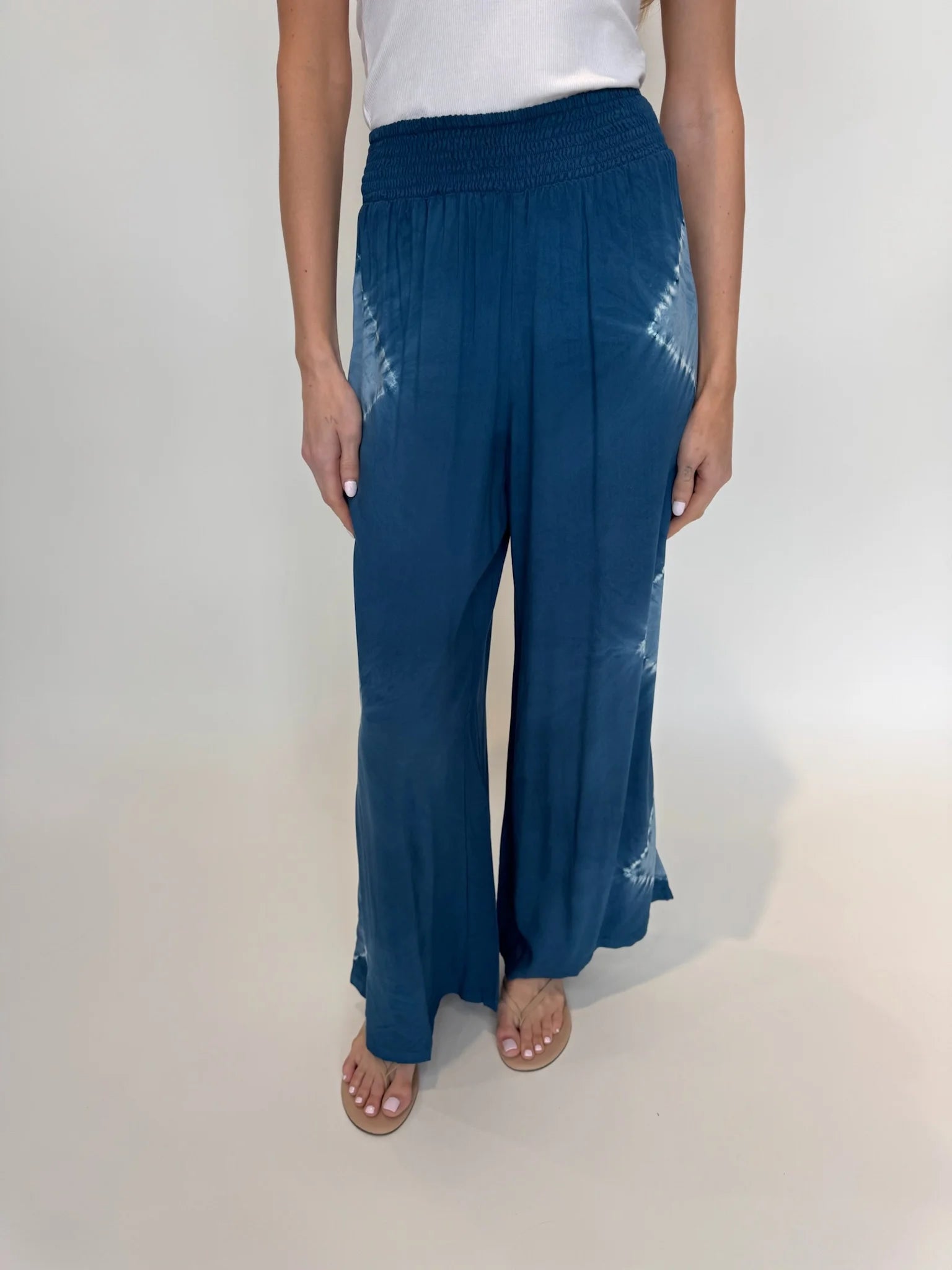 Skemo | Nassau Elastic Waist Pant | Indigo | Front | Vagabond | Apparel | Boutique