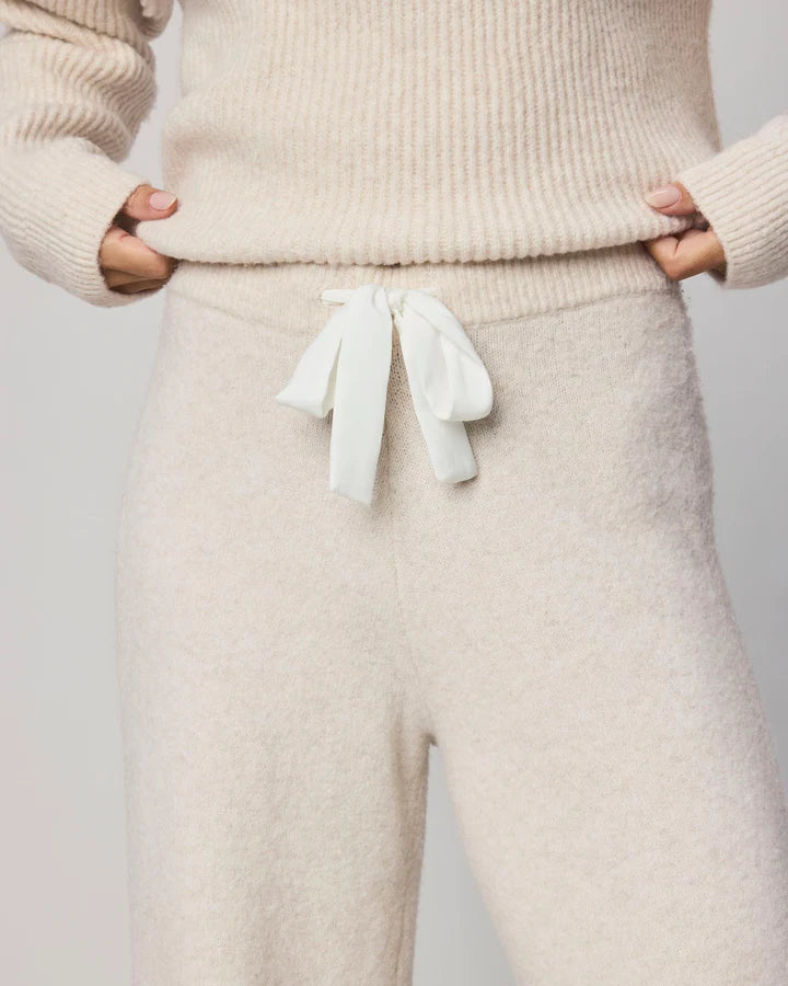 Splendid | Stassi Satin Tie Sweater Pant | Close | Vagabond | Apparel | Boutique