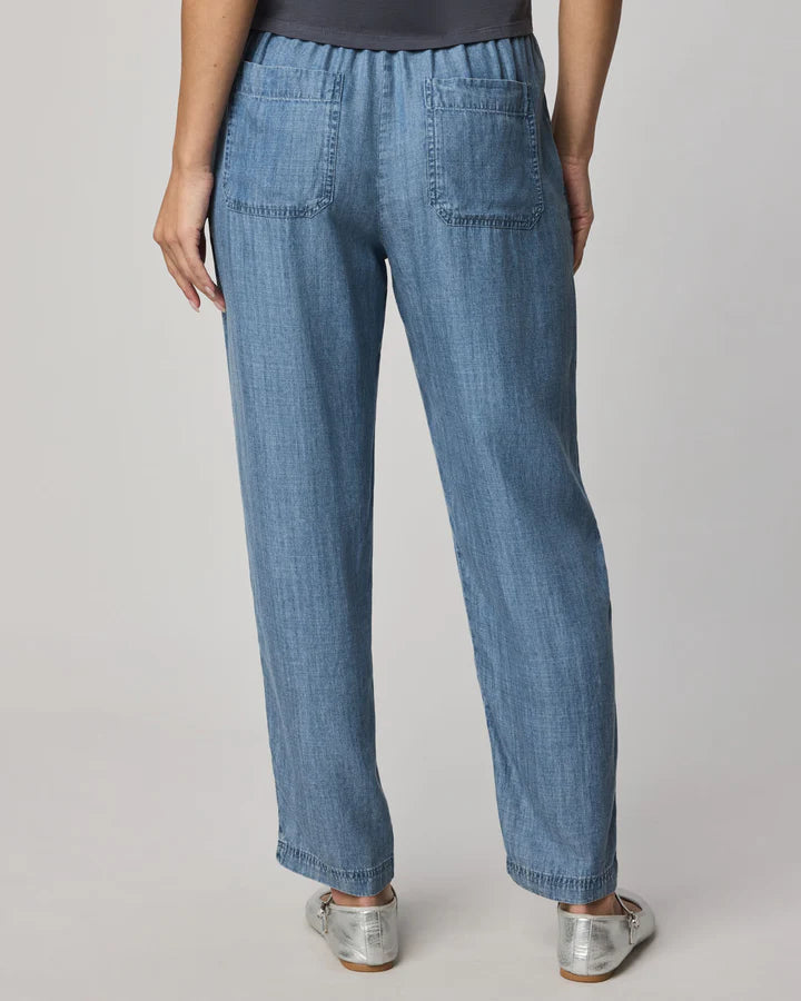 Splendid |  Angie Indigo Straight Leg Pant | Indigo | Back | Vagabond | Apparel | Boutique