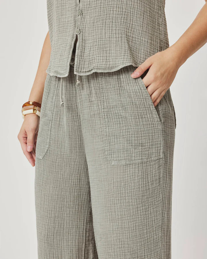 Splendid | Ava Gauze Pant | Close | Vagabond | Apparel | Boutique