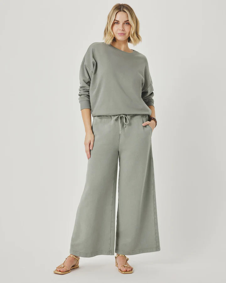 Splendid | Greta Terry Crop Pant | Model | Vagabond | Apparel | Boutique