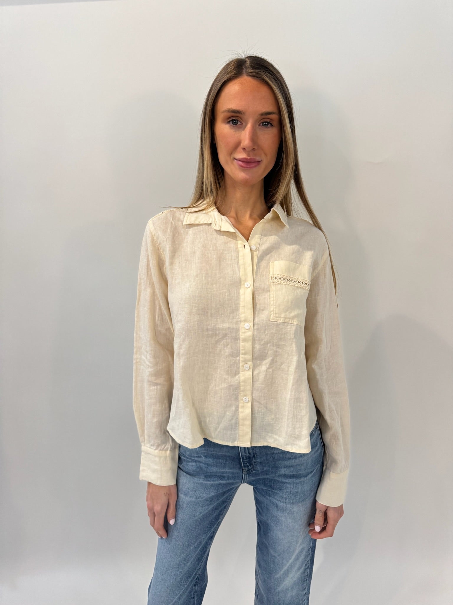 Splendid | Stella Linen Trim Button Down | Vagabond | Apparel | Boutique