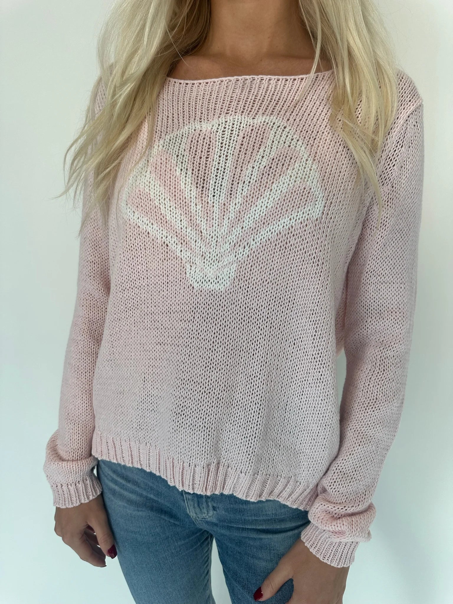 Wooden Ships | Seashell L/S Crew | Model | Close | Vagabond | Apparel | Boutique