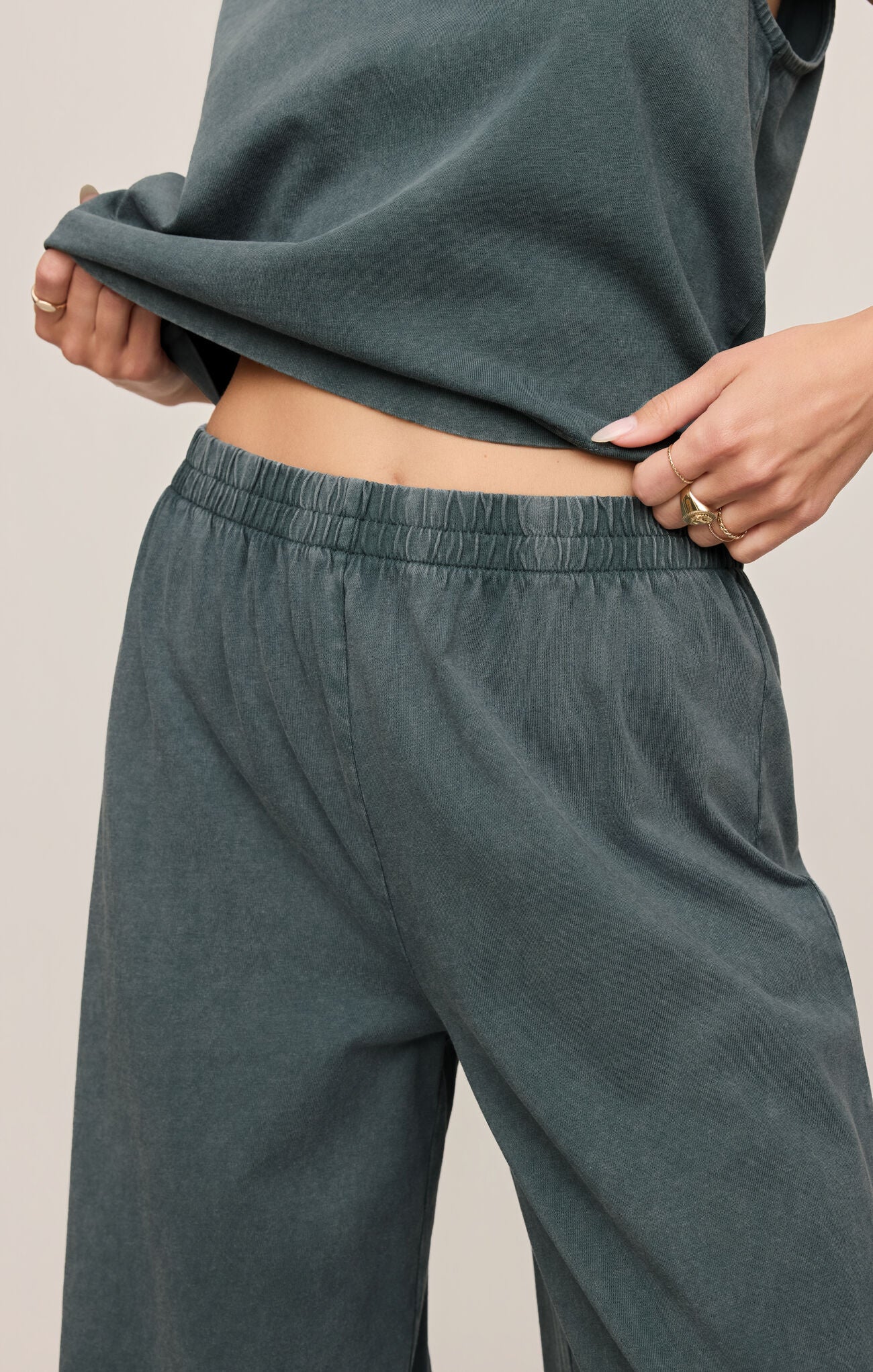 Z Supply Scout Jersey Crop Flare Pant – Vagabond Apparel Boutique