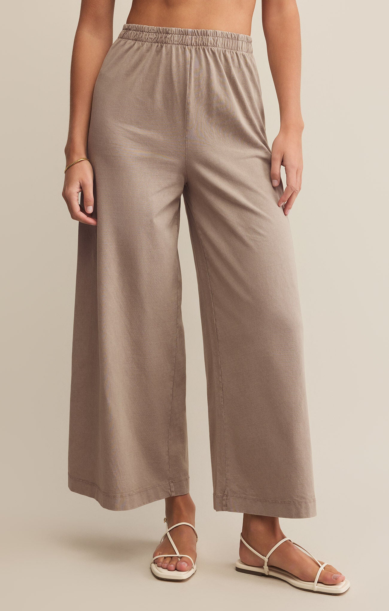 Z Supply Scout Flare Pant | Vagabond Apparel Boutique