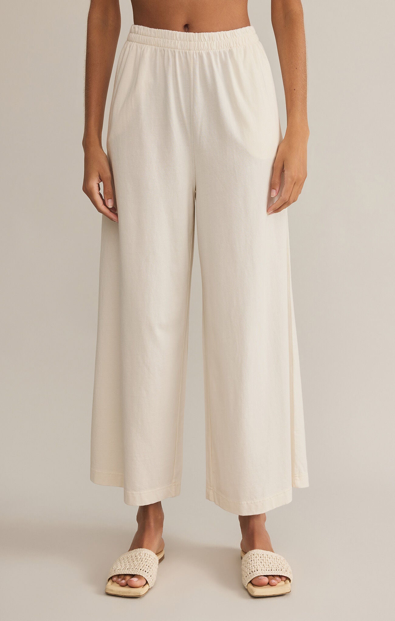 Z Supply Scout Flare Pant | Vagabond Apparel Boutique