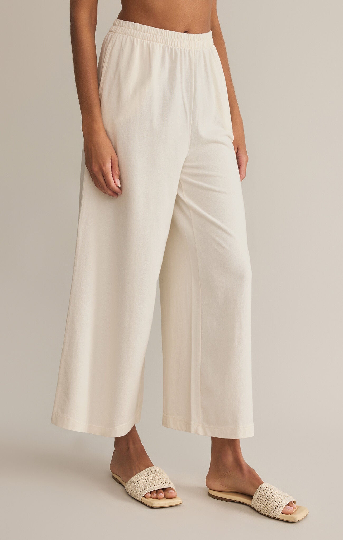 Z Supply Scout Flare Pant | Vagabond Apparel Boutique