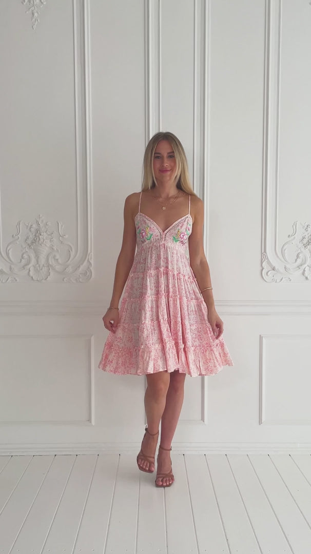 Zaimara | Aphrodite Mini | Video | Vagabond | Apparel | Boutique