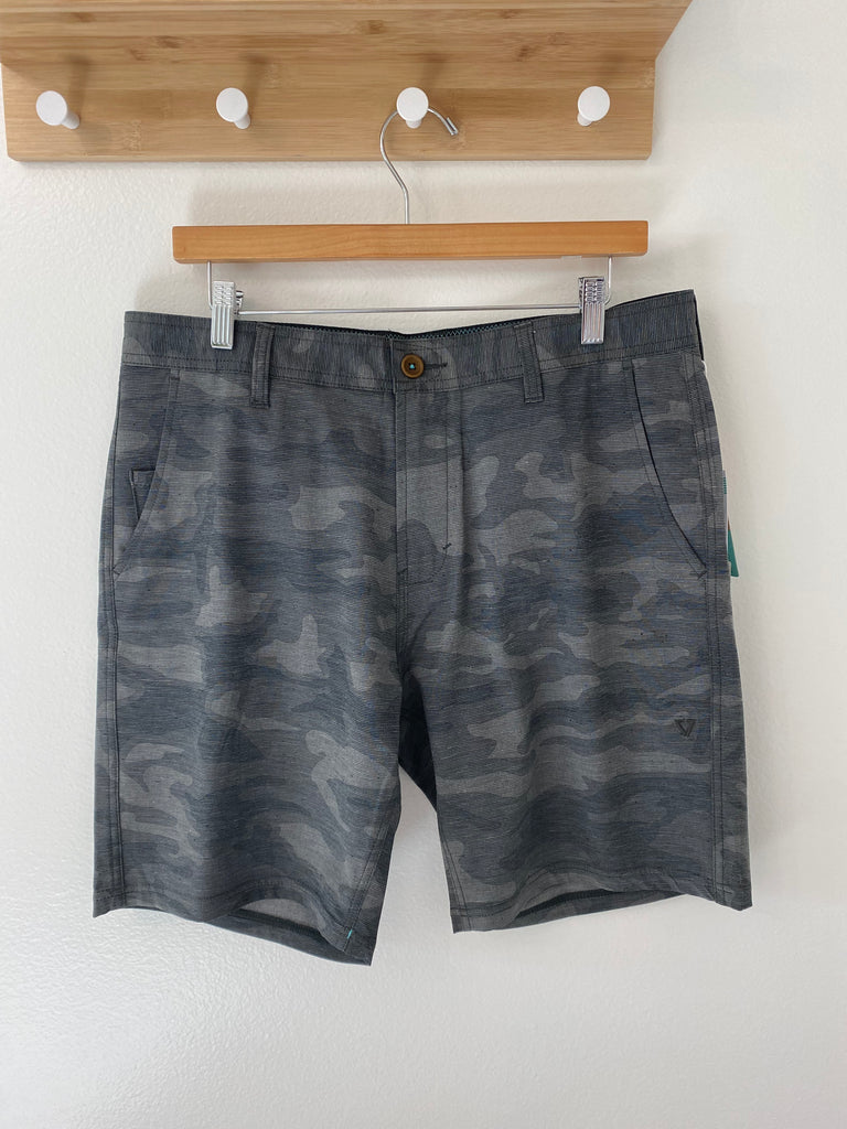 Vissla Canyon Hybrid 18.5" Walkshorts Black Camo