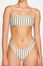 Mikoh Kumu Top
